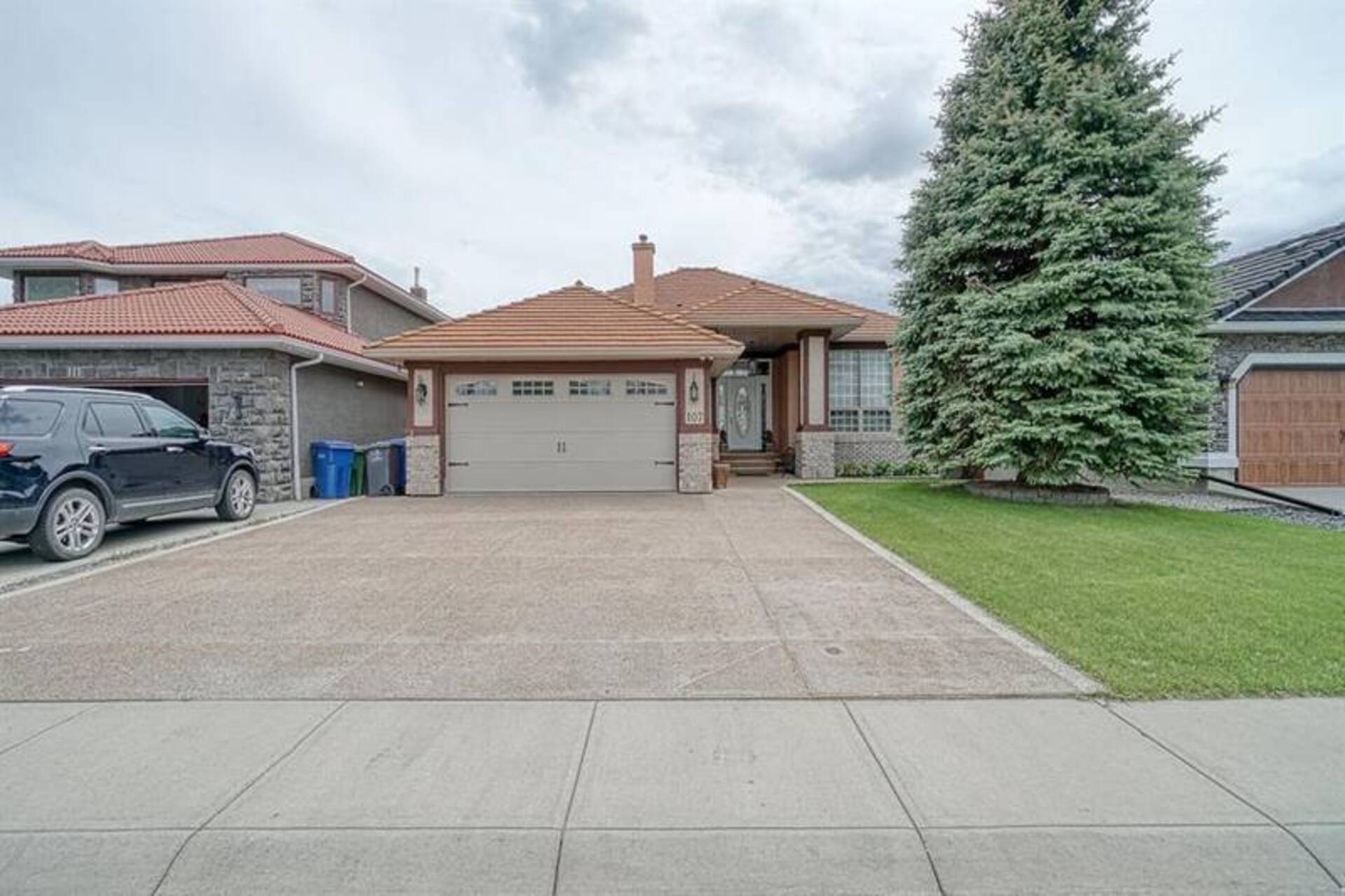 107 Lakeside Greens Court Chestermere
