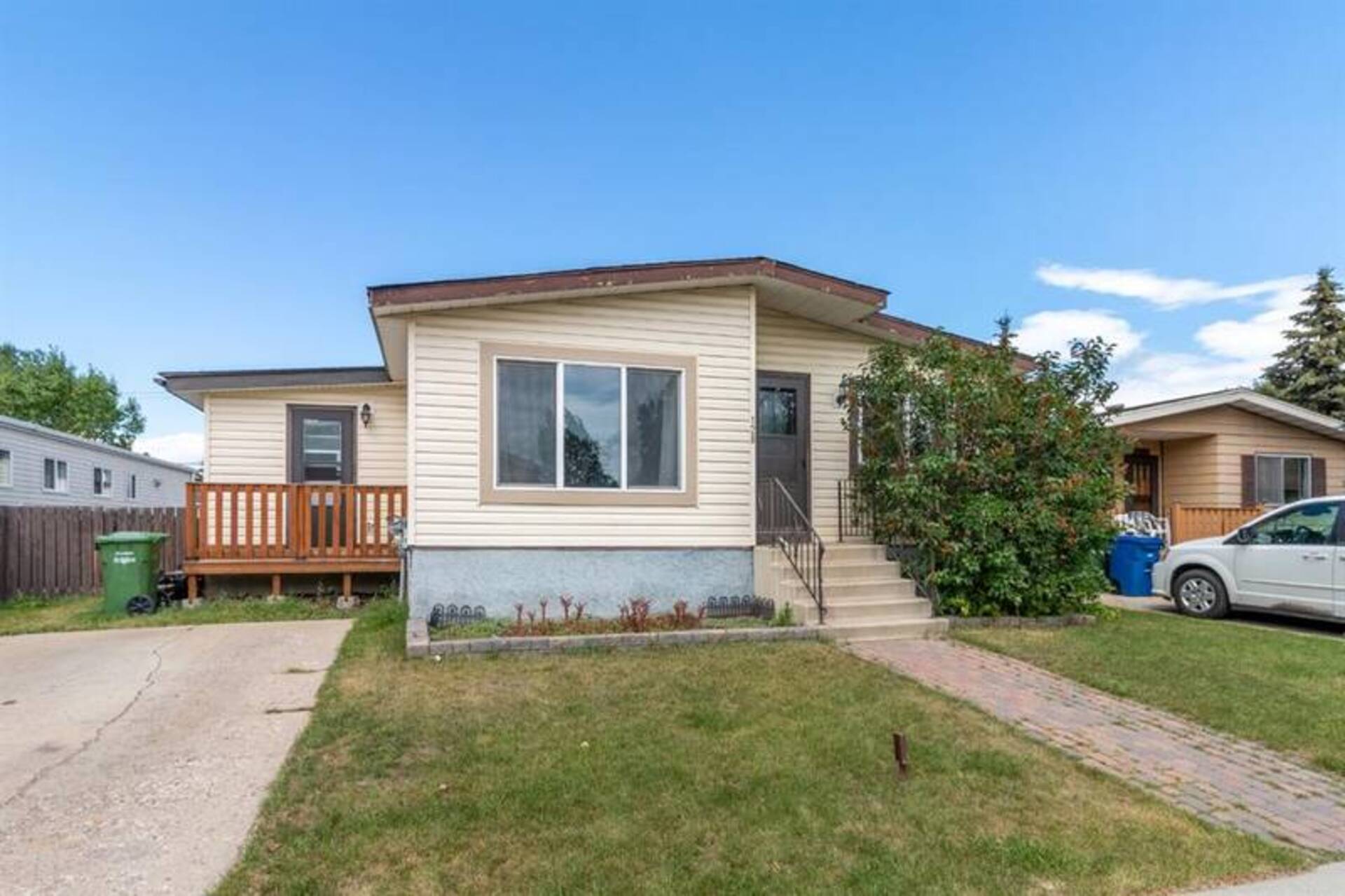 128 Spring Dale Circle SE Airdrie
