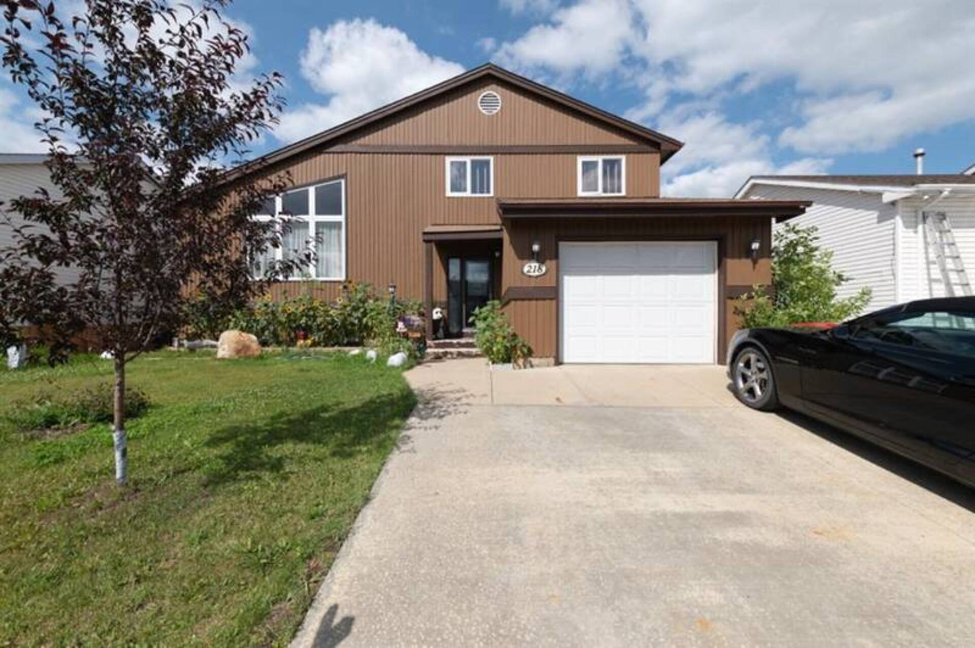218 Leigh Crescent Fort McMurray