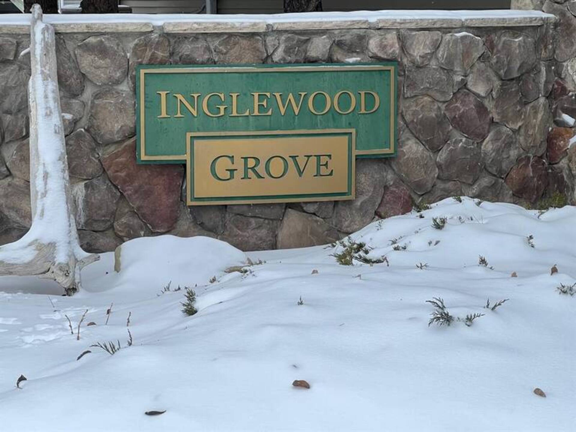 129 Inglewood Grove SE 