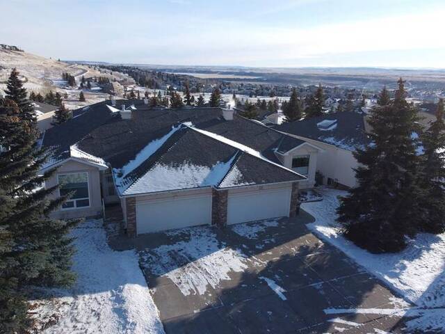 24 Eagleview Heights Cochrane