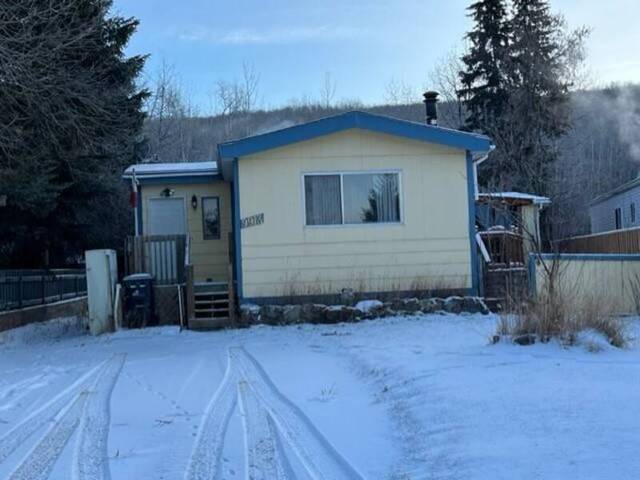 9913 80 Avenue Peace River