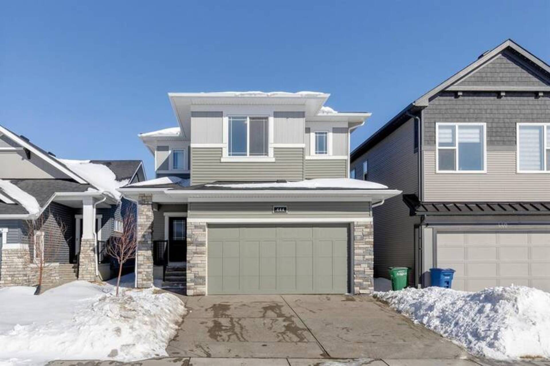 444 Chinook Gate Square SW 