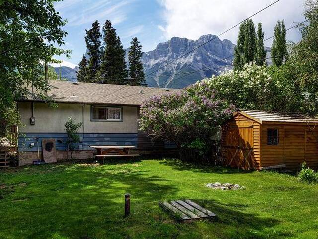 522 4th Street Canmore