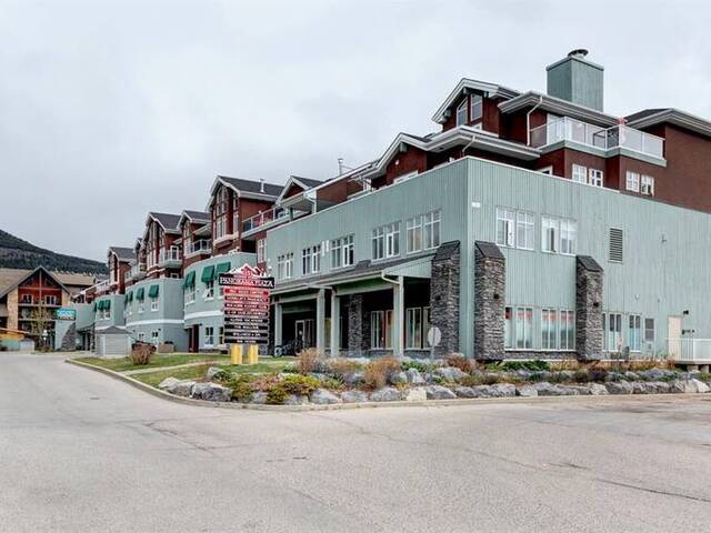 204, 1151 Sidney Street Canmore
