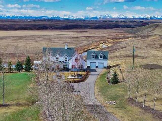 #100, 482003 - 48th Street E Rural Foothills