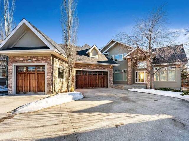 212 Aspen Meadows Court SW Calgary