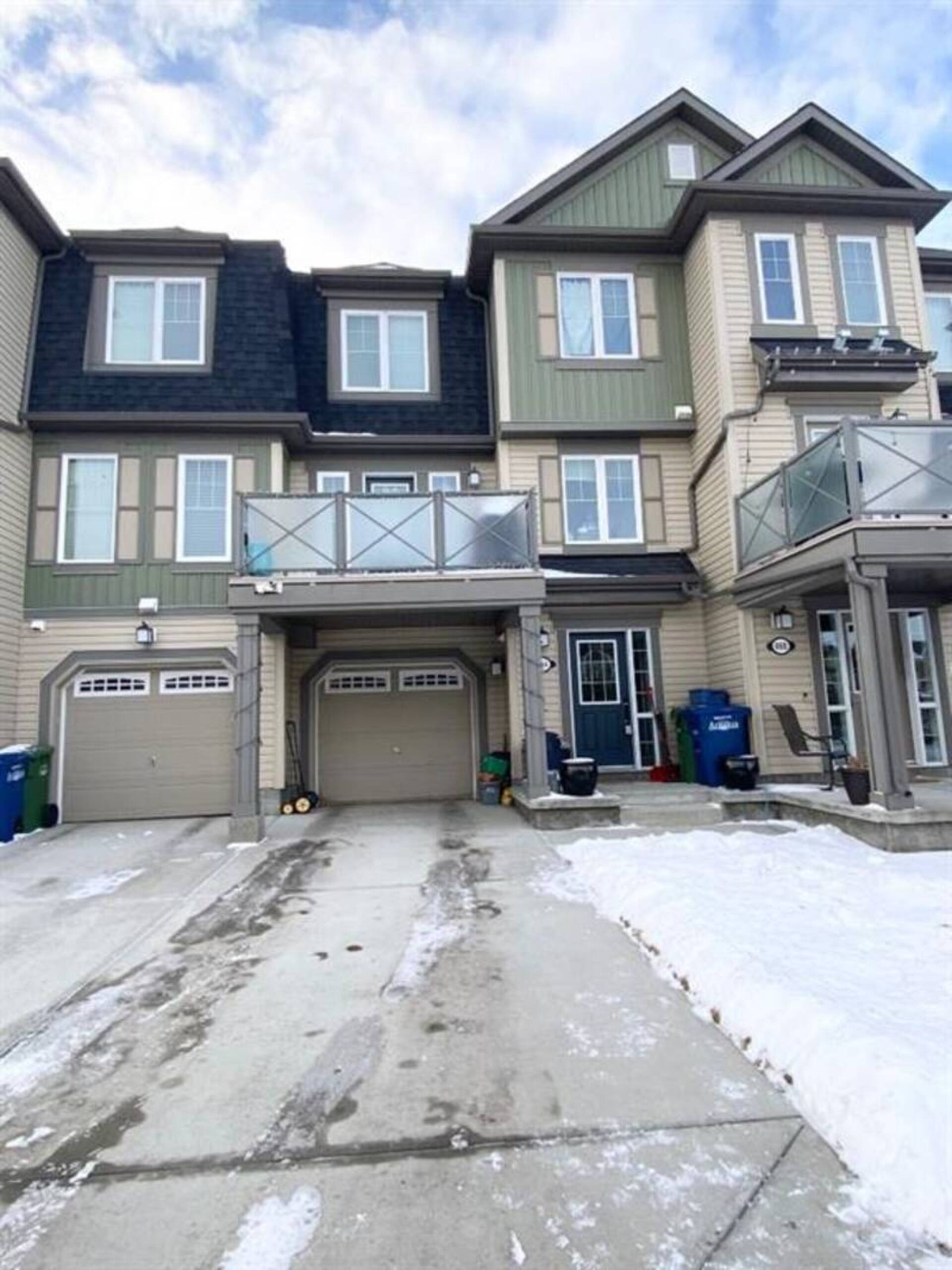 464 WINDSTONE Grove SW Airdrie