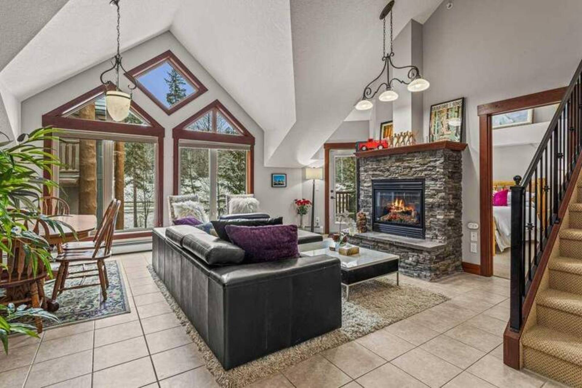 313, 155 Crossbow Place Canmore