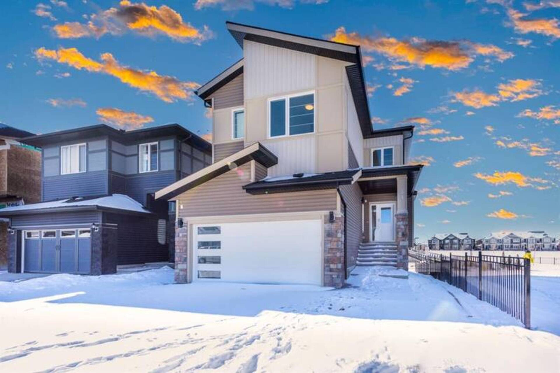 51 Midgrove Drive SW Airdrie