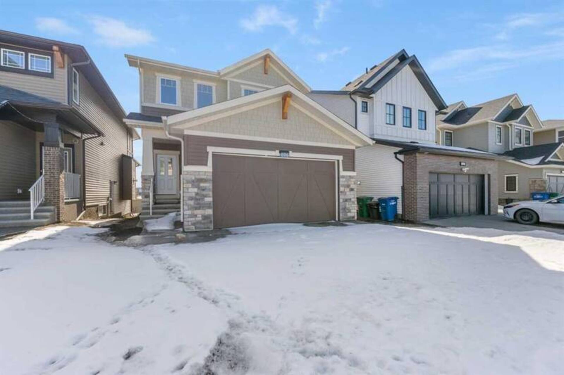 696 Reynolds Crescent SW Airdrie