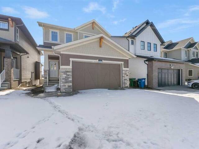 696 Reynolds Crescent SW Airdrie