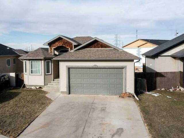 107 Jessie Robinson Close N Lethbridge