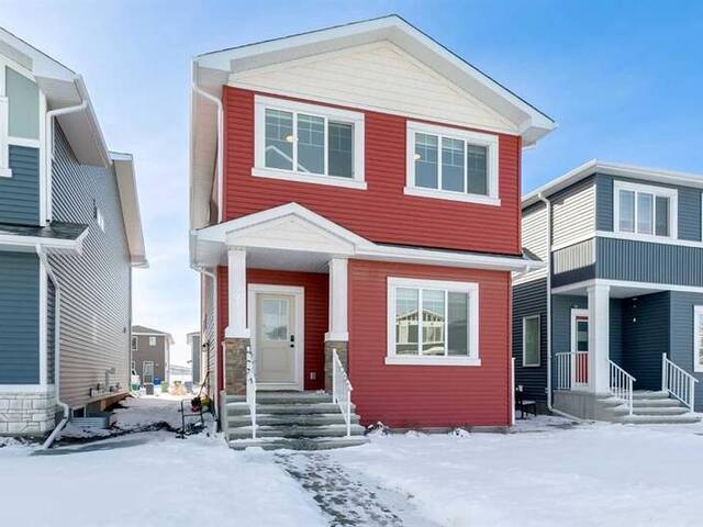924 West Lakeview Drive Chestermere