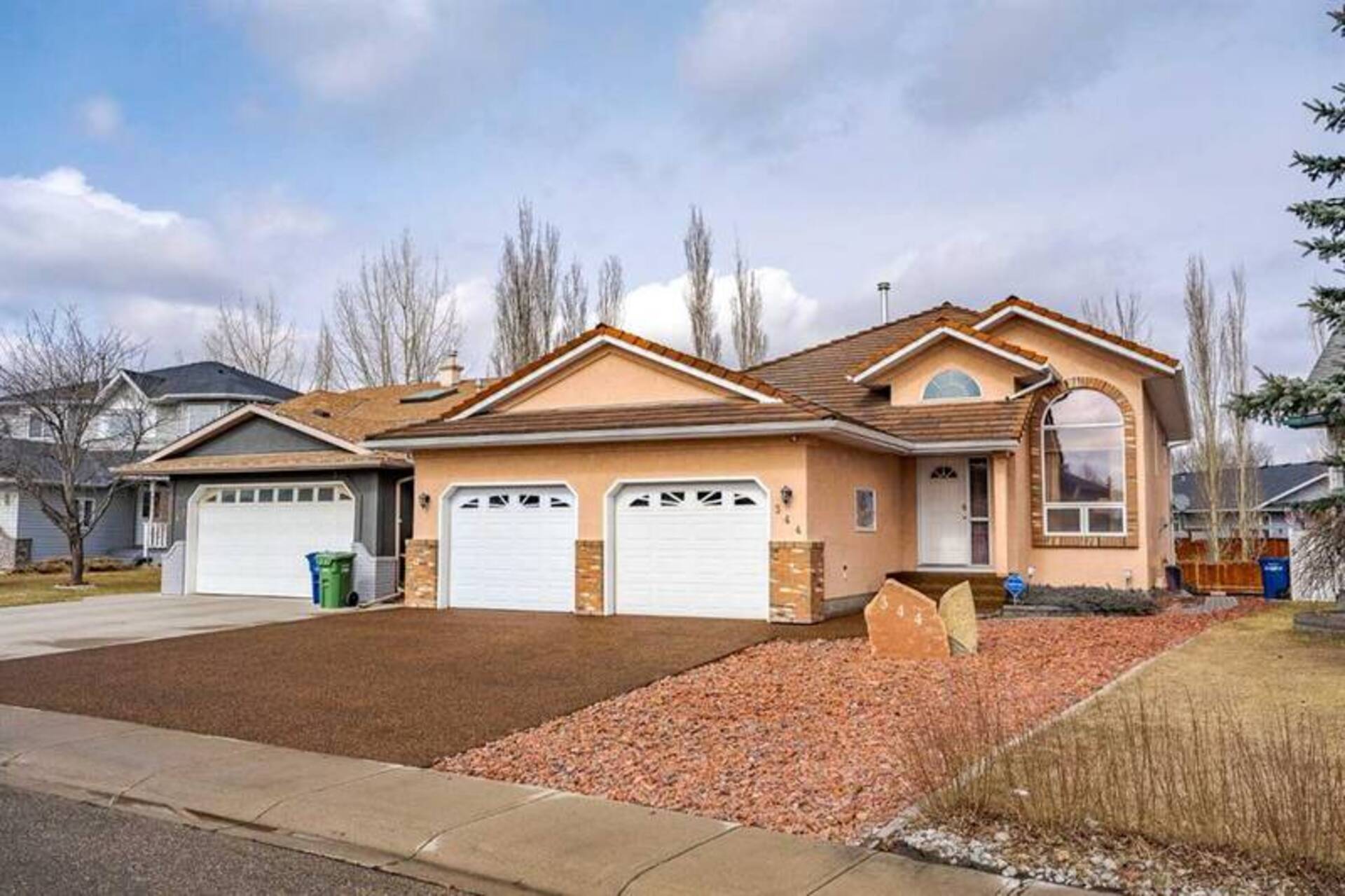 344 Waterstone Place SE Airdrie