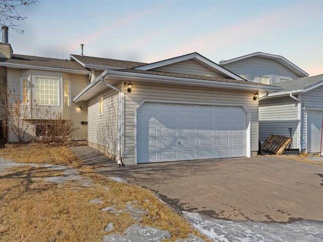 260 Bacon Place Fort McMurray
