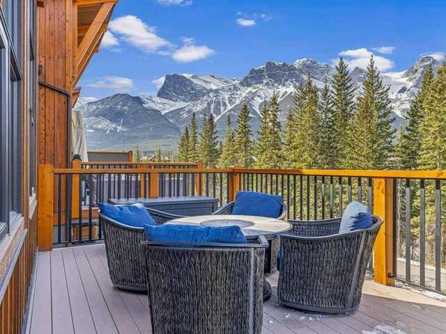 39 creekside Mews Canmore