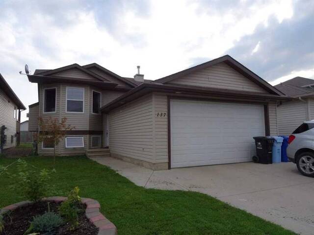137 Fox Crescent Fort McMurray
