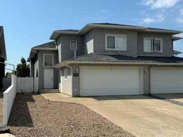 513 Vista Drive SE Medicine Hat