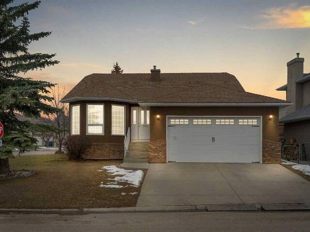 300 Lakeside Greens Crescent Chestermere