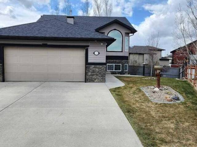 30 Couleesprings Place S Lethbridge