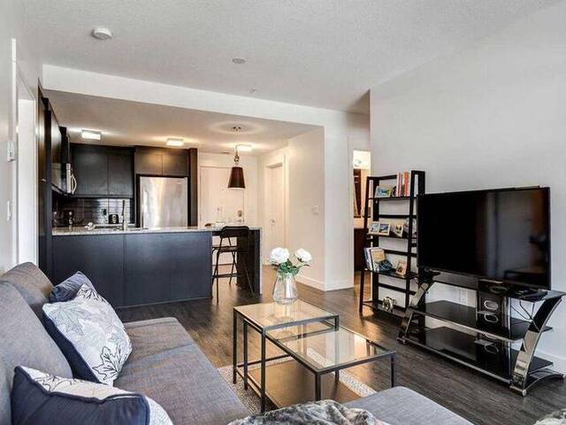 104, 15 Aspenmont Heights SW Calgary