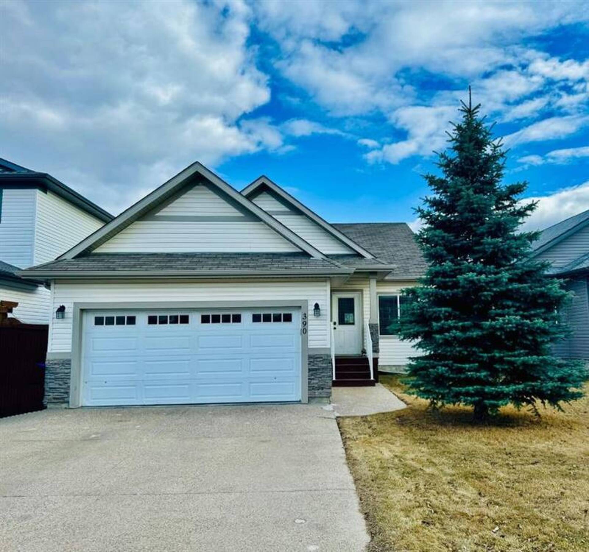 390 Pacific Crescent Fort McMurray