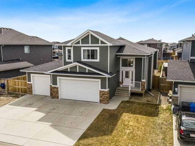 1462 Aldrich Place Carstairs