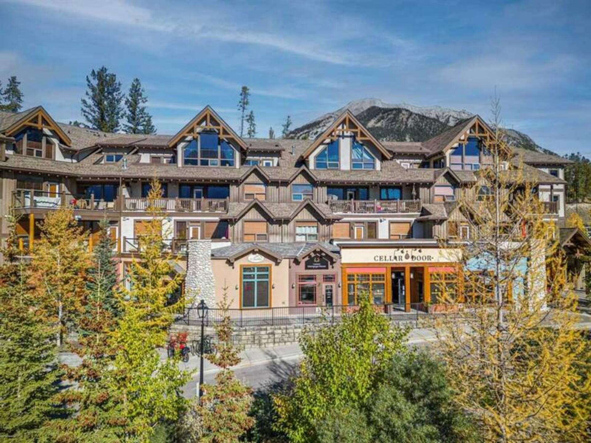 309, 701 Benchlands Trail Canmore