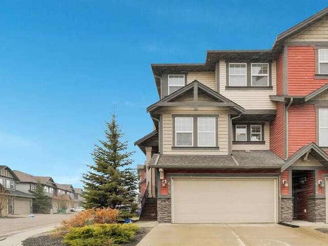 605, 1086 Williamstown Boulevard NW Airdrie