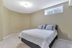 2 Canso Court SW 