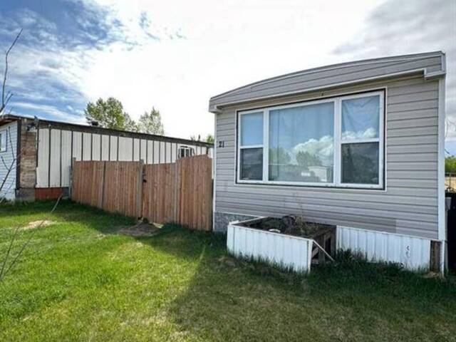 #21, 600 14 Street Beaverlodge