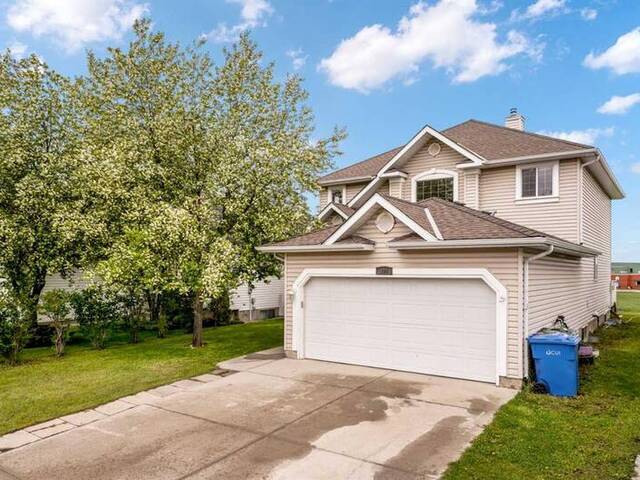 197 West Lakeview Place Chestermere