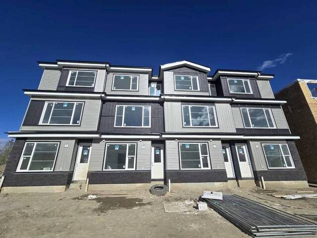 8826, 8850 48 Street NE Calgary