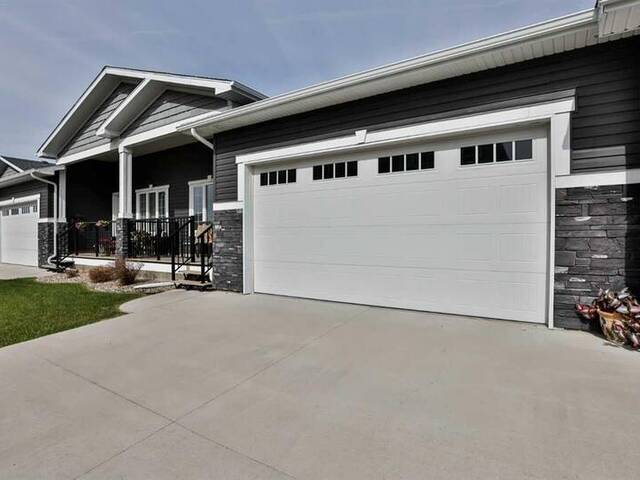 3, 175 Fairmont Boulevard S Lethbridge