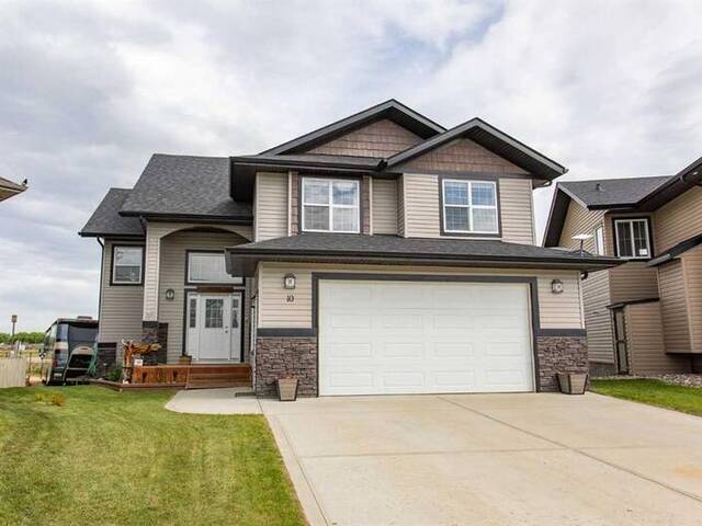 10 Iron Wolf Close Lacombe