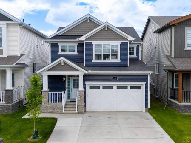 25 Carringham Heights NW Calgary