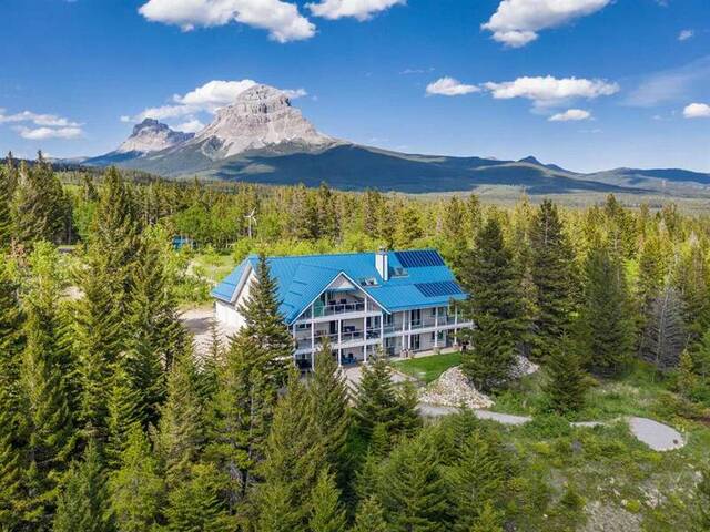 2565 TECUMSEH Road Crowsnest Pass