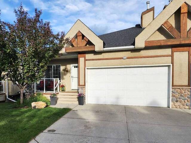 37 Rowland Lane Okotoks