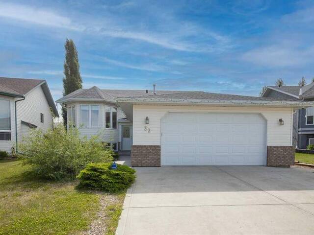 32 Fern Glade Crescent Sylvan Lake