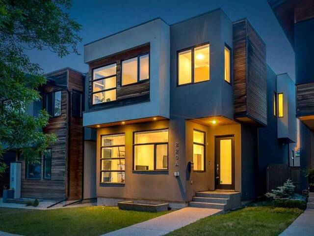 220A 10 Street NE Calgary