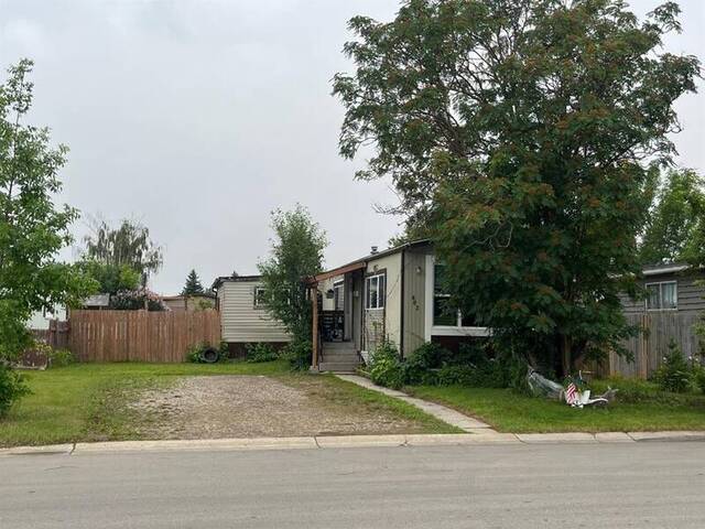 803 Bayview Crescent Strathmore