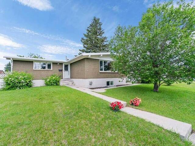 608 104 Avenue SW Calgary