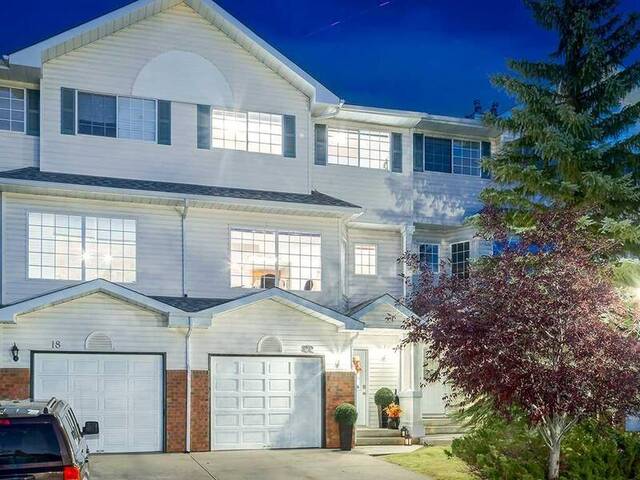 22 Lincoln Green SW Calgary