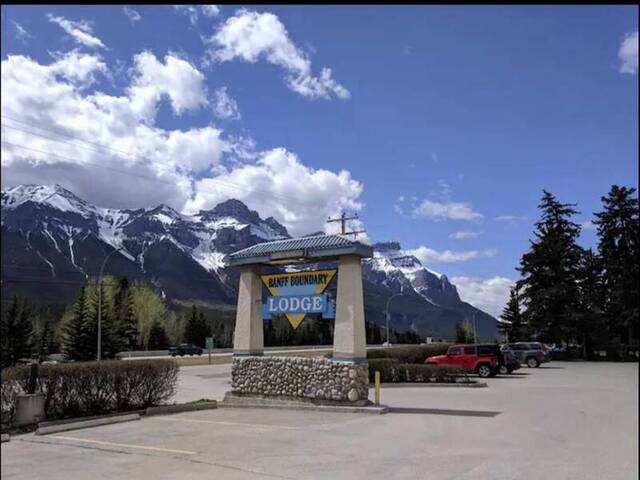 #204, 1000 Harvie Heights Road Canmore