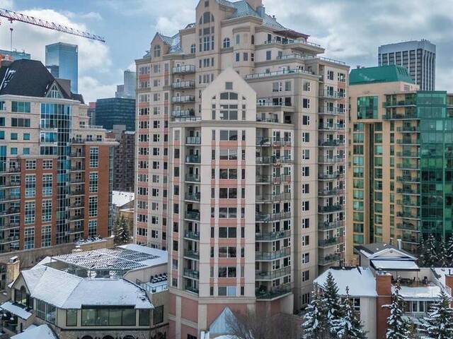 205, 200 La Caille Place SW Calgary