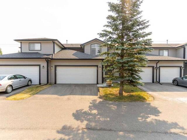 11, 102 Canoe Square SW Airdrie