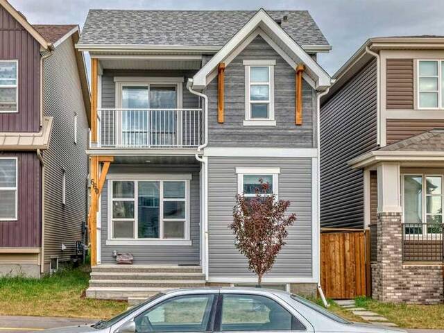 660 Livingston Way NE Calgary