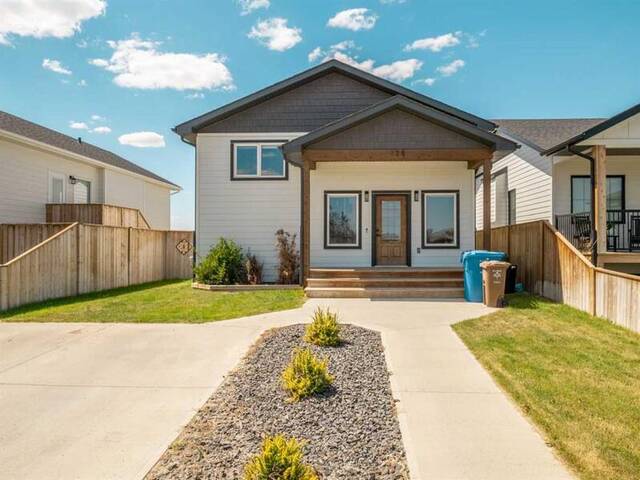 138 Prairie Gold Street Taber