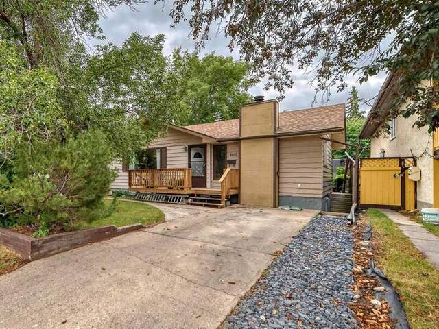 4807 69 Street NW Calgary